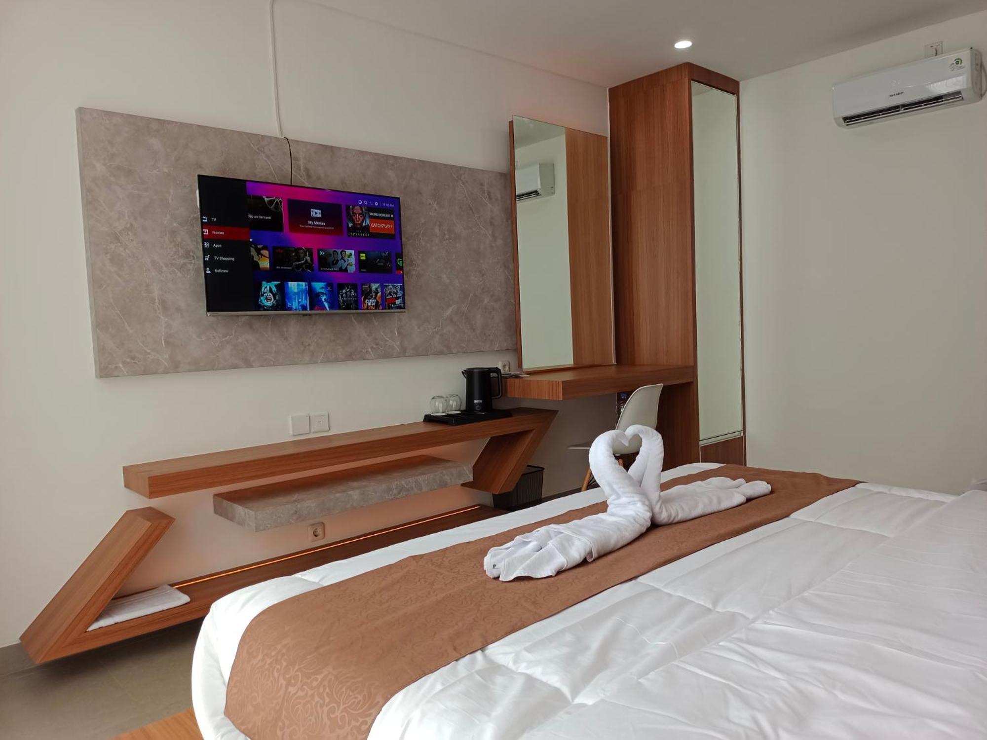 Deluxe King Room